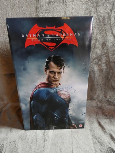 Batman superman dawn of - v,