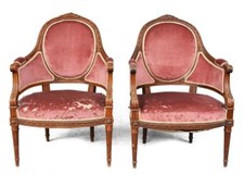 Paire de bergères de style Louis XVI en noyer 1900