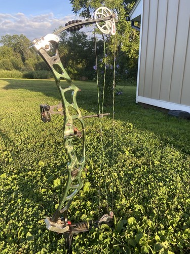 Hoyt trykon compound - trykon, bow