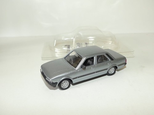 Peugeot 505 bleu norev - 505, sr