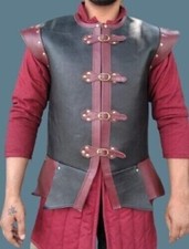 Gilet médiéval en cuir rouge