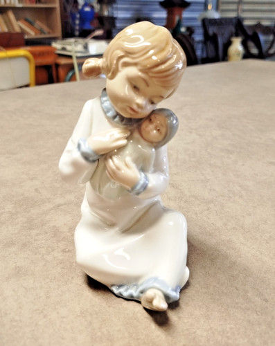 Nao lladro statuette - nao, by