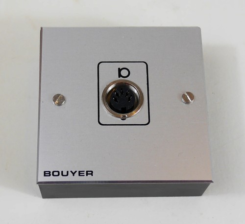 Prise micro saillie bouyer - prise,