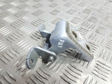 Charnière supérieure avant