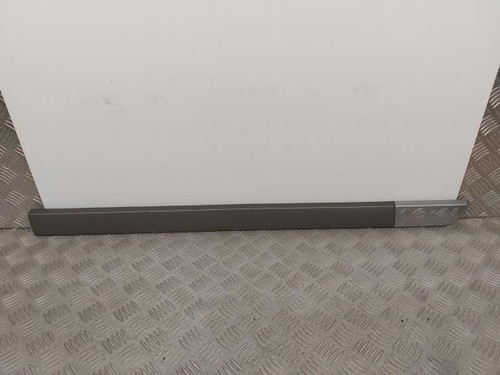 Baguette porte avant droite - porte,