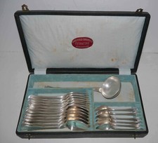 Ancienne ménagère 6 couverts Christofle en métal argenté 19 pièces