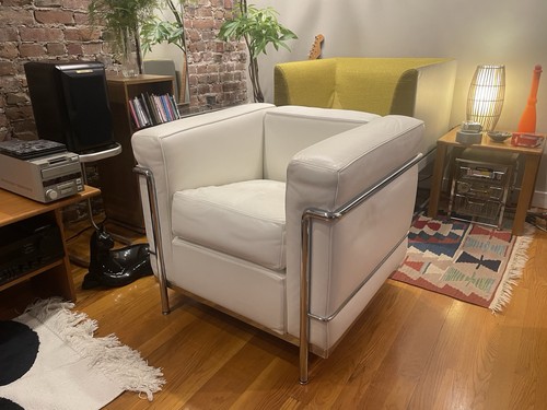 Corbusier lc2 chair for - le,