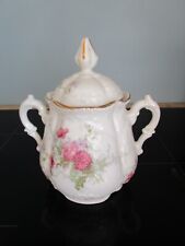 Sucrier en  porcelaine de Limoges Bétoule & Legrand  décor floral et dorure