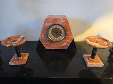 horloge ancienne de cheminée en marbre rouge 