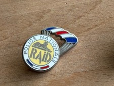 b  PINS PIN ARMEE POLICE NATIONALE RAID