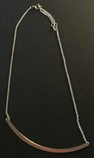 Bijoux - Tour de Cou Avec Berceau Metalique