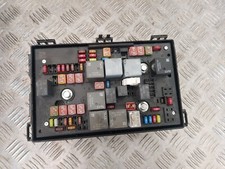 Boitier fusible - OPEL ASTRA IV (4) J 1.6L CDTI 136CV - Référence : 13449210