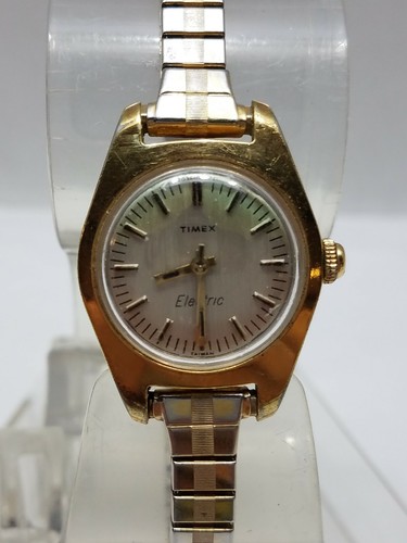 Vintage women timex - women’s,