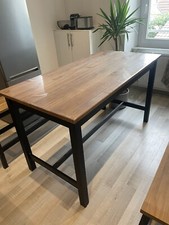 Table Haute De Cuisine Avec Un Banc + Deux Tabourets