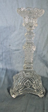 Bougeoir en verre pressé moulé ( Portieux?)   motifs géométriques hauteur 21 cm