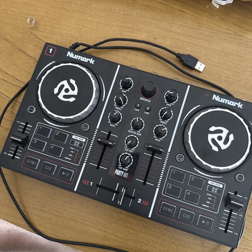 Numark party mix - party,