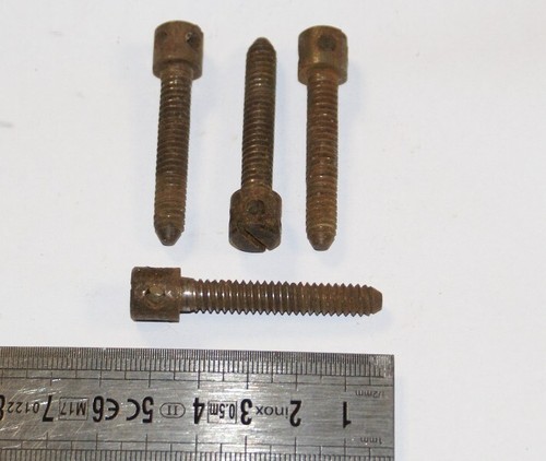 Lot ancienne vis tire fond - 4,