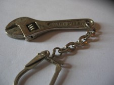 PORTE CLEFS  METAL  "MINI