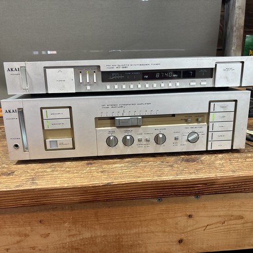 Set akai 561 - akai, quartz
