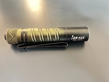 Olight i5R EOS Dégradé Forêt - Mini Lampe de Poche Rechargeable 350 lumens