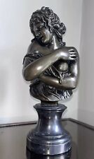 HOUDON Jean Antoine (1741-1828)  Buste de jeune fille en bronze.  Signé