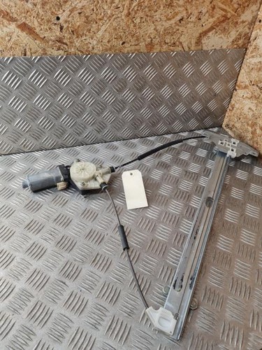 Leve vitre electrique avant