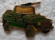 PIN'S MILITAIRE D'UN VLTT