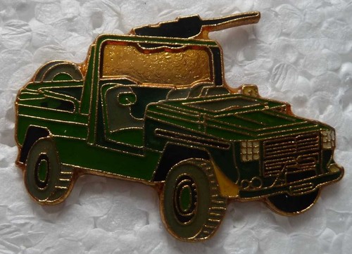 Pin militaire un vltt - pin's,