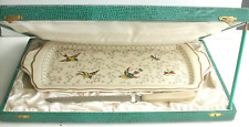 * PLAT A CAKE EN PORCELAINE DE LONGWY ET SON COUTEAU DANS SON COFFRET D'ORIGINE
