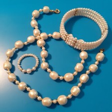 COLLIER FANTAISIE PERLES avec