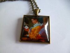 collier sautoir bronze carré  cabochon La Liseuse 25mm pochette cadeau offerte