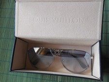 Louis Vuitton design sunglasses -  Z0928  Gold