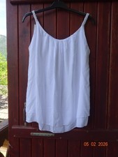 TOP NEUF T 48 au 52 marque
