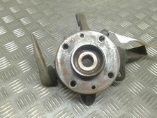 Pivot de moyeu avant droit