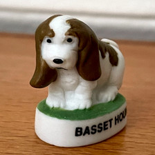 Fève mat chien basset - chien,