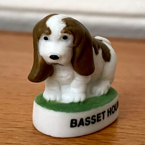 Fève mat chien basset - basset, hound