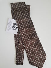 Cravate en soie marron