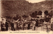 CPA Auvergne Les Scenes Villageoises FRANCE (1302358)