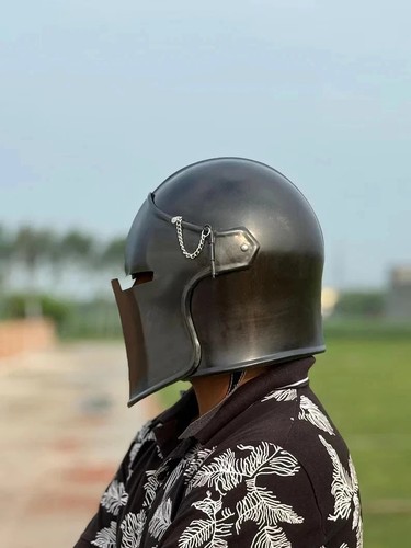 Casque barbuta acier noir - casque,