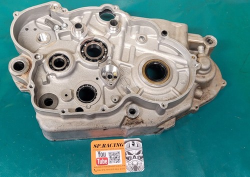 Carter moteur côté embrayage - côté,