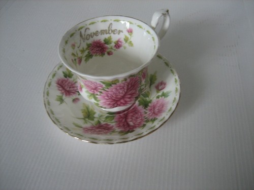 Tasse ancienne porcelaine - ,