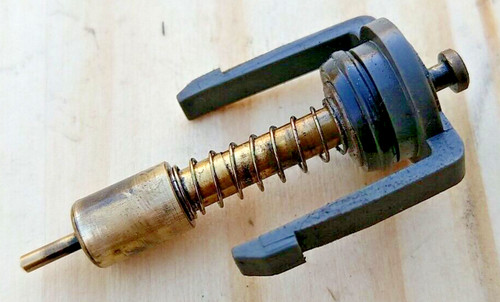 Piston starter carburateur