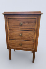 Chevet vintage rénové en