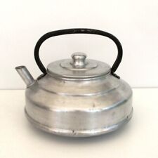 Très Ancienne Bouilloire  spéciale Poêle a bois Aluminium - Diamètre 24cm