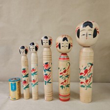 Lot vintage de 5 poupées