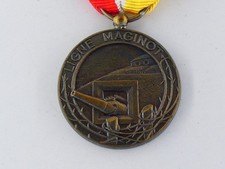 MEDAILLE LIGNE MAGINOT POUR L HONNEUR ET PATRIE 1939 1940