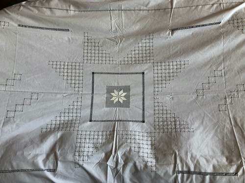 Ancienne grande nappe - ancienne,
