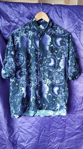 Chemise fleurs violet noir - à,