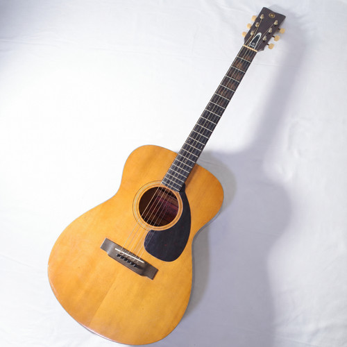 Guitare acoustique vintage
