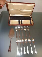 ancienne ménagère couverts à dessert en métal argenté de la marque orbrille